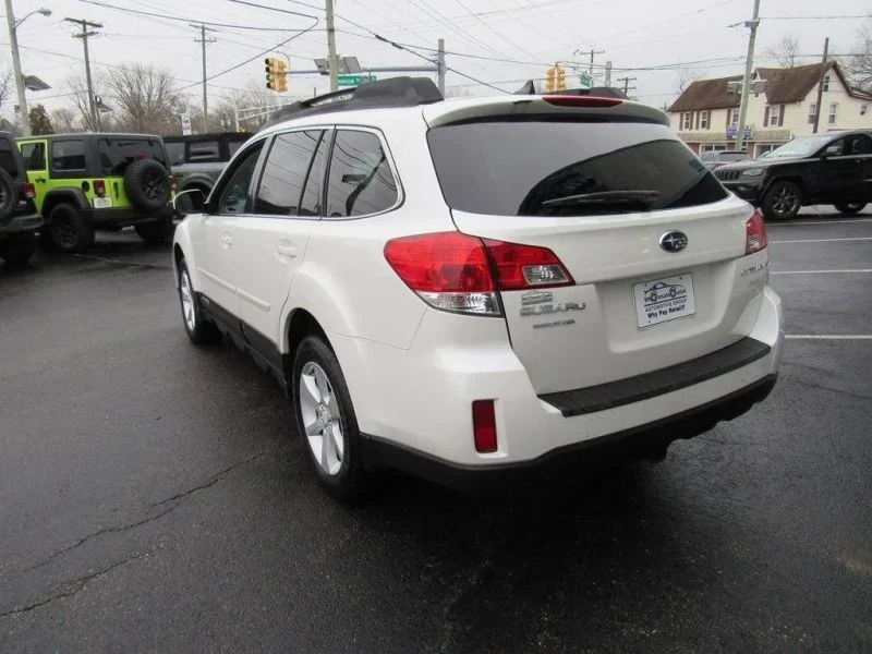 2014 Subaru Outback 4th Gen - Image 5 of 12