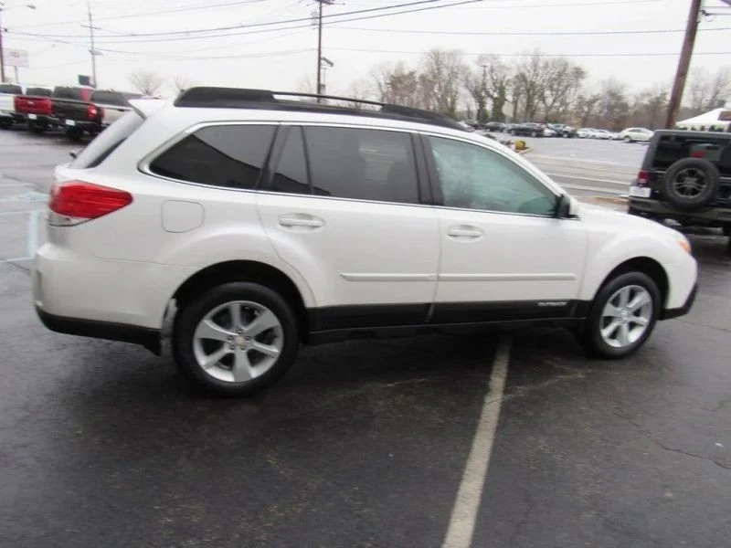 2014 Subaru Outback 4th Gen - Image 10 of 12