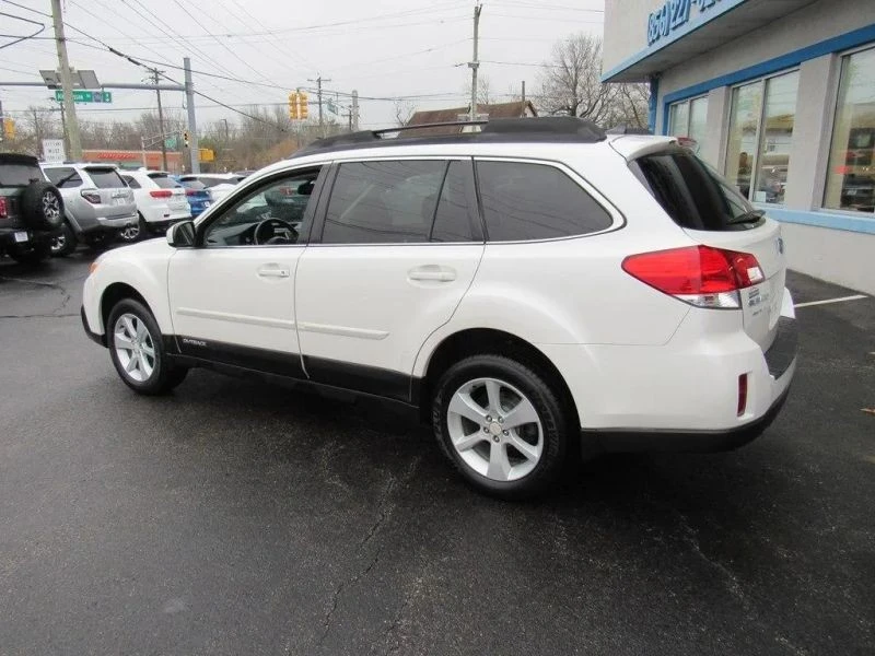 2014 Subaru Outback 4th Gen - Image 4 of 12