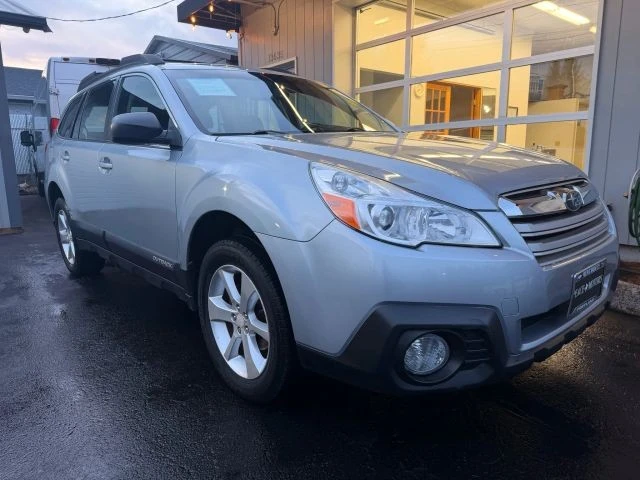 2014 Subaru Outback 4th Gen - Image 7 of 31