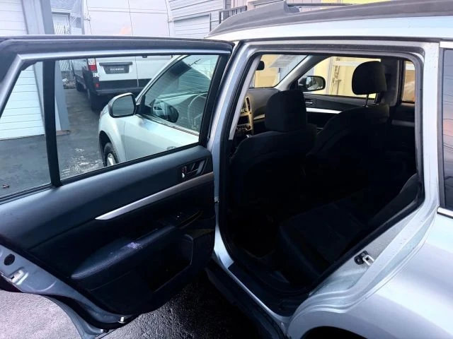 2014 Subaru Outback 4th Gen - Image 23 of 31