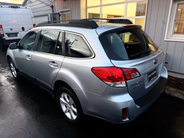 2014 Subaru Outback 4th Gen - Image 2 of 31