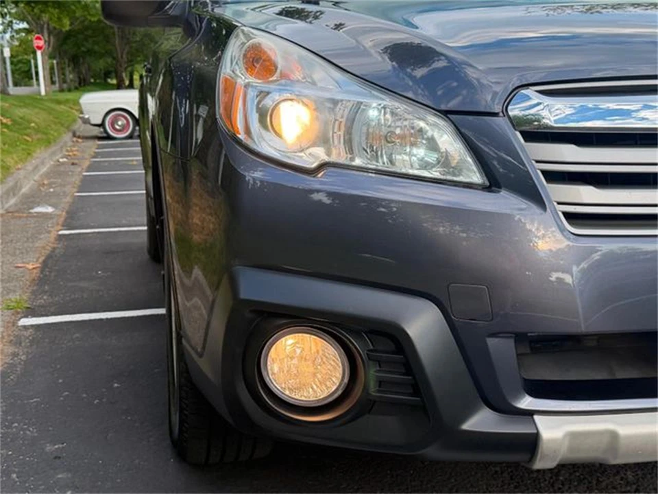 2014 Subaru Outback 4th Gen - Image 10 of 31