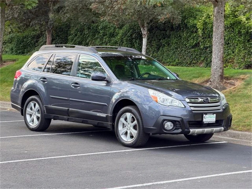 2014 Subaru Outback 4th Gen - Image 8 of 31