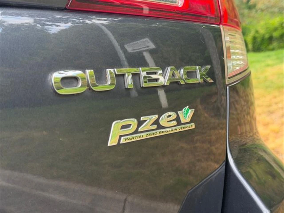 2014 Subaru Outback 4th Gen - Image 18 of 31
