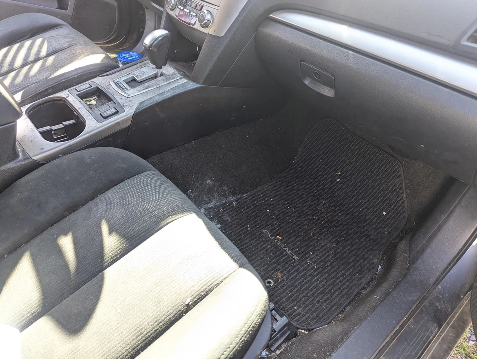 2014 Subaru Outback 4th Gen - Image 7 of 11