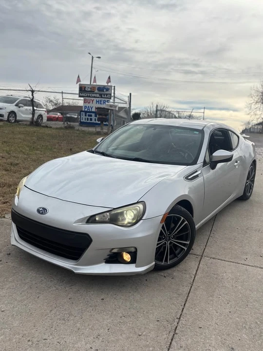 2014 Subaru BRZ 1st Gen - Image 2 of 19