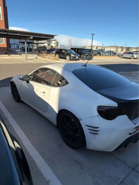2014 Subaru BRZ 1st Gen - Image 2 of 6
