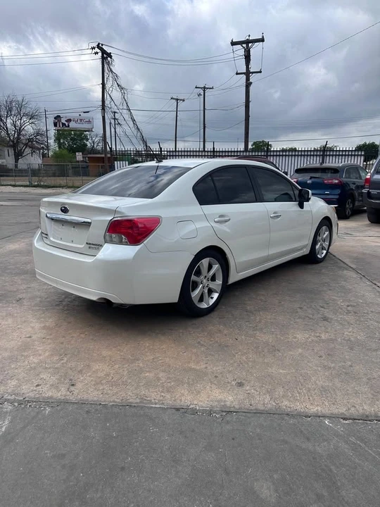 2014 Subaru Impreza - Image 10 of 17