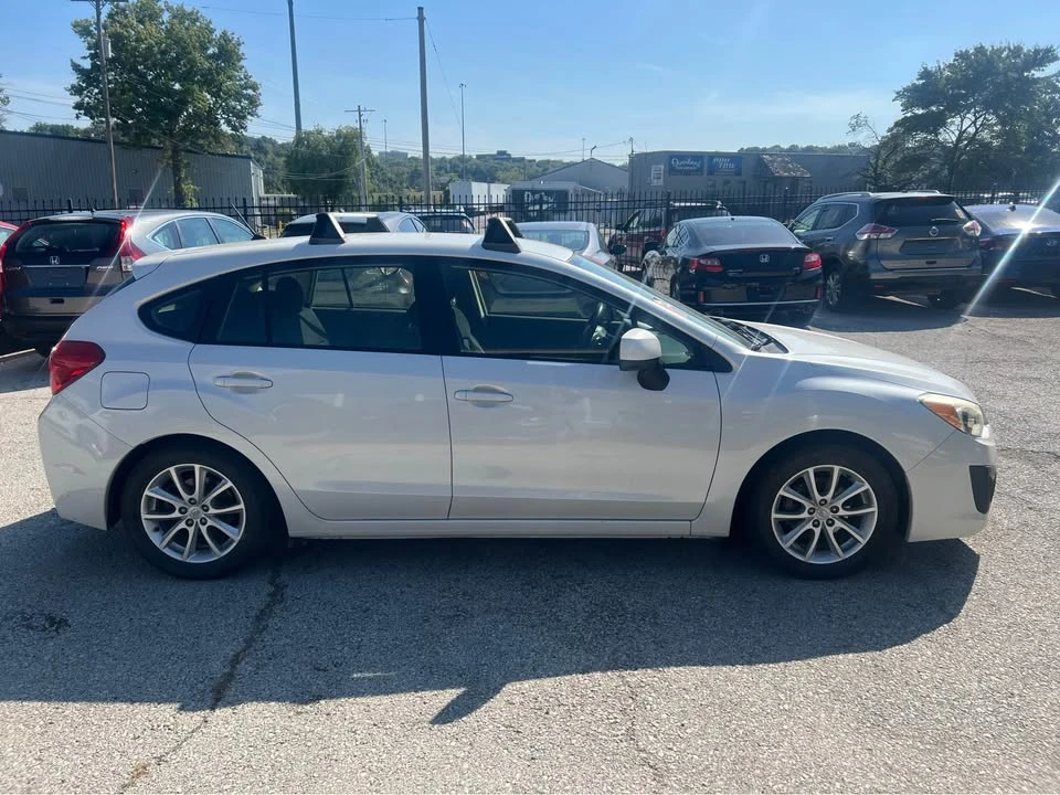 2014 Subaru Impreza 4th Gen - Image 4 of 17