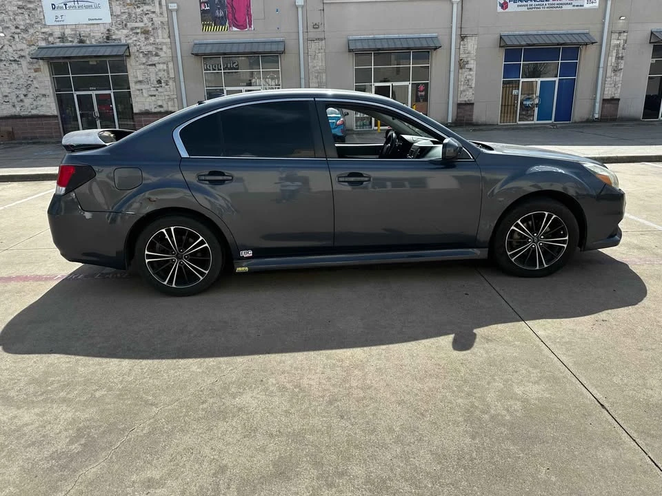 2014 Subaru Legacy 5th Gen - Image 4 of 11