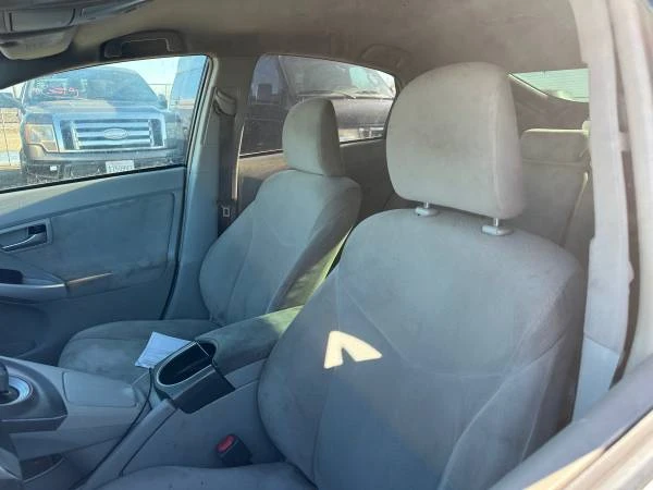 2014 Toyota Prius 3rd Gen - Image 6 of 6