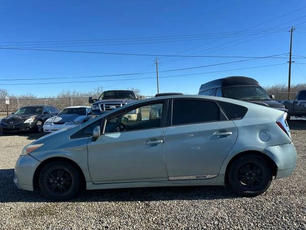 2014 Toyota Prius 3rd Gen - Image 5 of 6