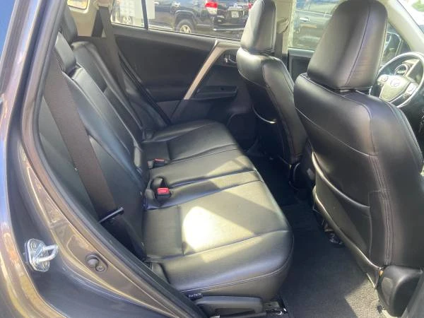 2014 Toyota RAV4 4th Gen - Image 13 of 20