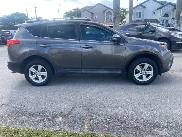 2014 Toyota RAV4 4th Gen - Image 6 of 20