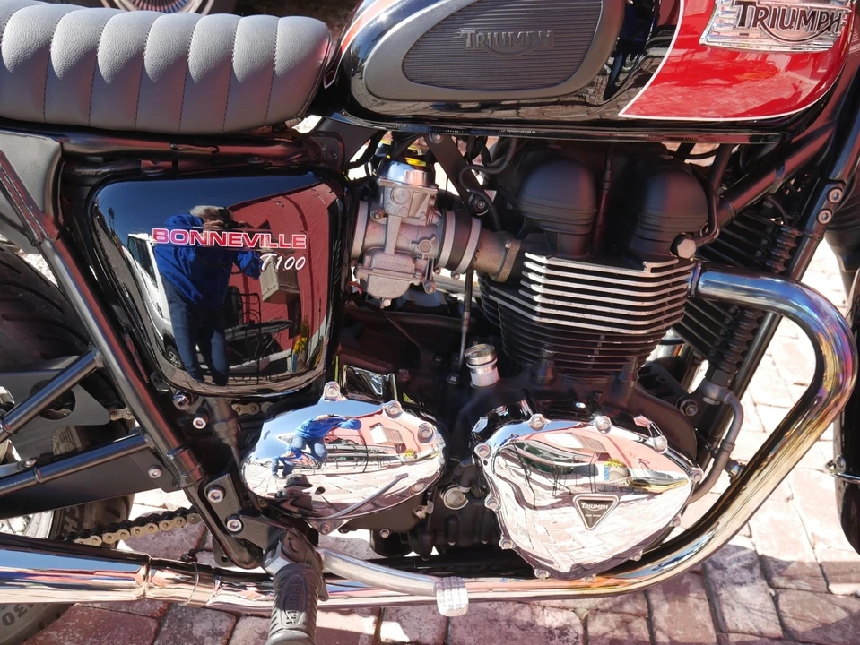 2014 Triumph New Bonneville - Image 9 of 9