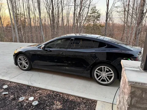 2014 Tesla Model S