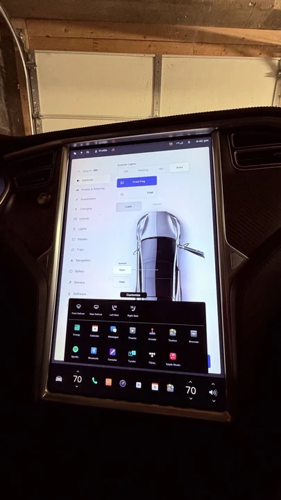 2014 Tesla Model S - Image 6 of 8