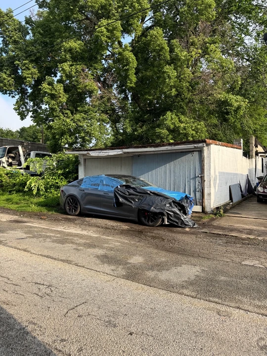 2014 Tesla Model S - Image 2 of 8
