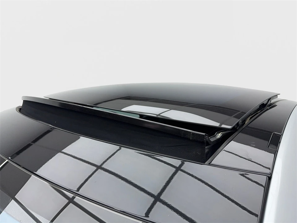 2014 Tesla Model S - Image 11 of 12