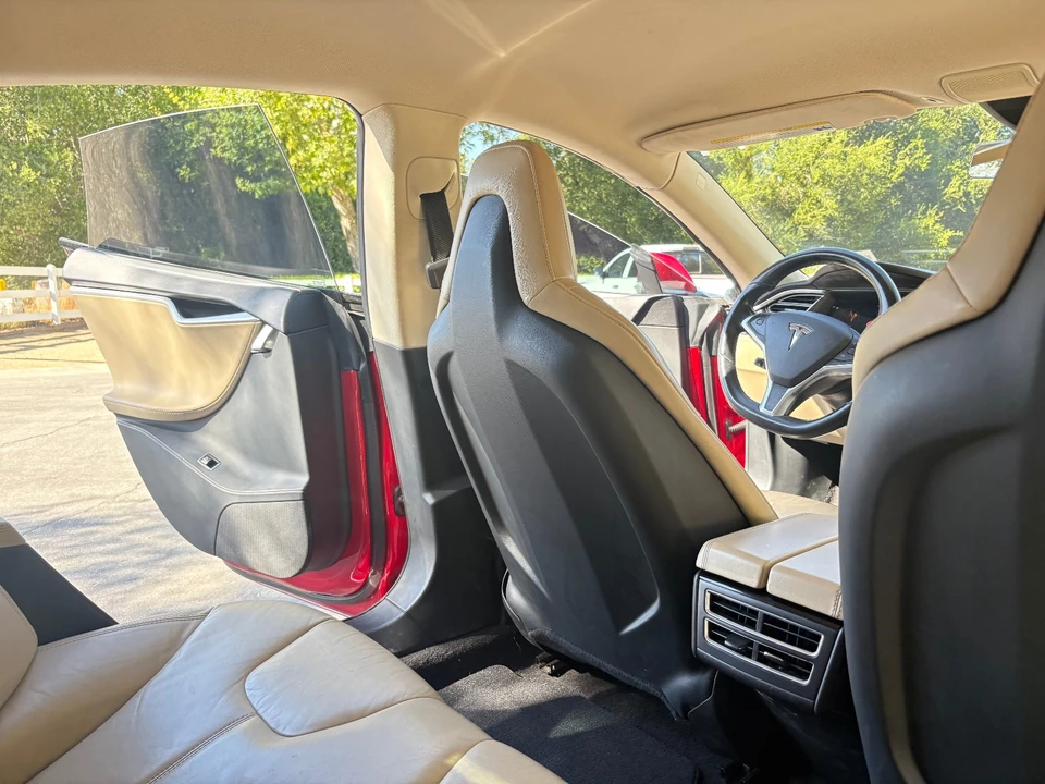 2014 Tesla Model S - Image 13 of 21