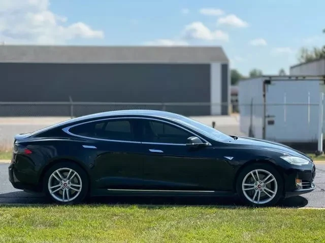 2014 Tesla Model S - Image 4 of 17