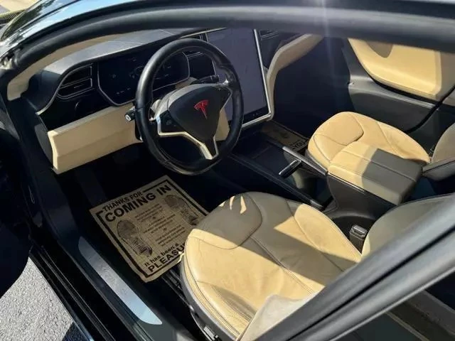 2014 Tesla Model S - Image 15 of 17