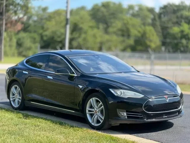 2014 Tesla Model S - Image 3 of 17