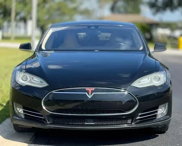 2014 Tesla Model S - Image 2 of 17