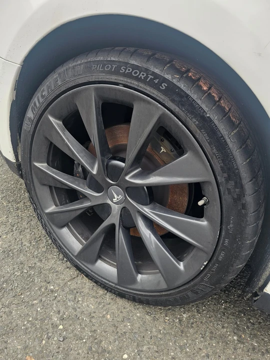 2014 Tesla Model S - Image 12 of 14
