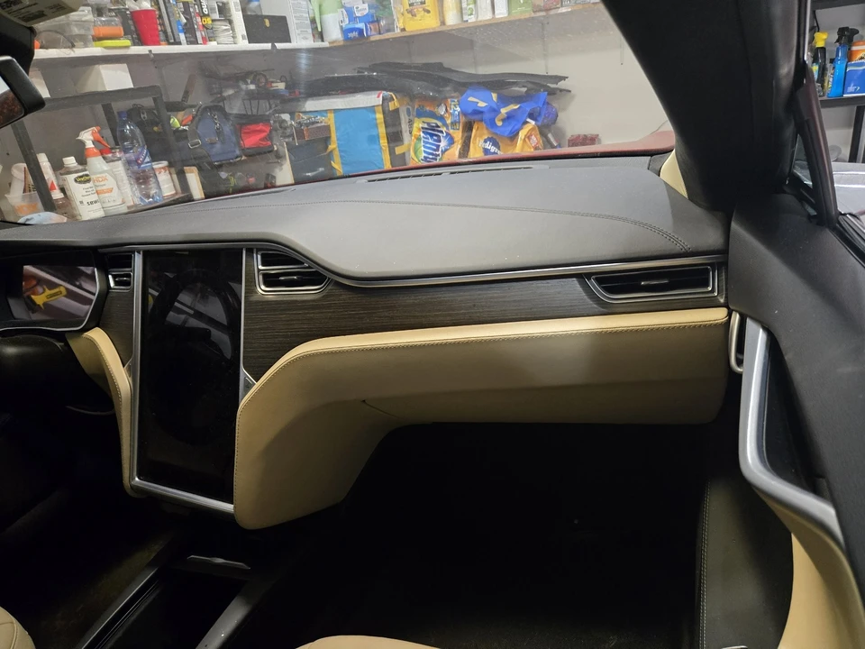 2014 Tesla Model S - Image 17 of 21