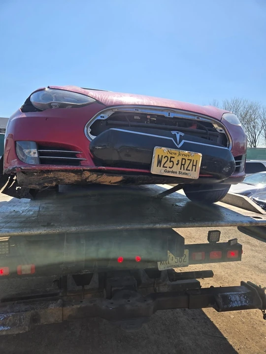2014 Tesla Model S - Image 2 of 21
