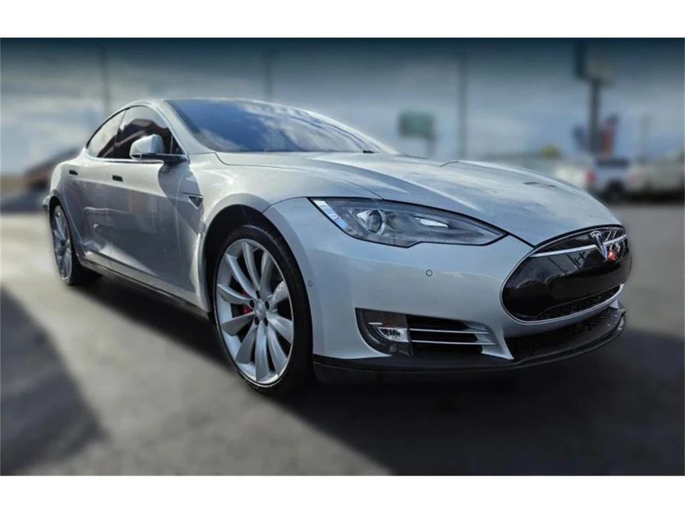 2014 Tesla Model S - Image 7 of 20