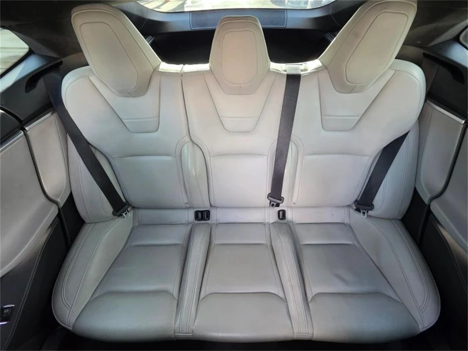 2014 Tesla Model S - Image 12 of 20