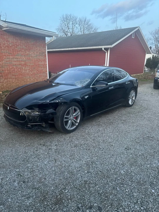 2014 Tesla Model S - Image 3 of 5