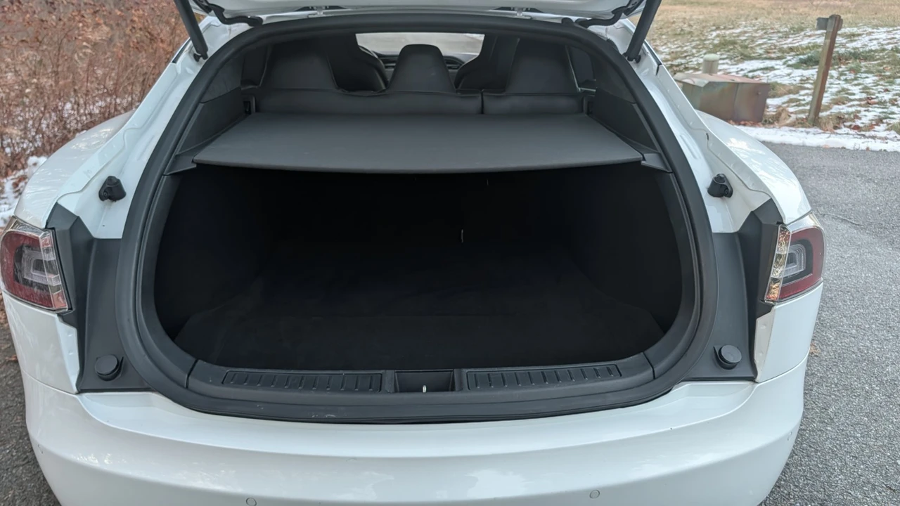 2014 Tesla Model S - Image 21 of 21