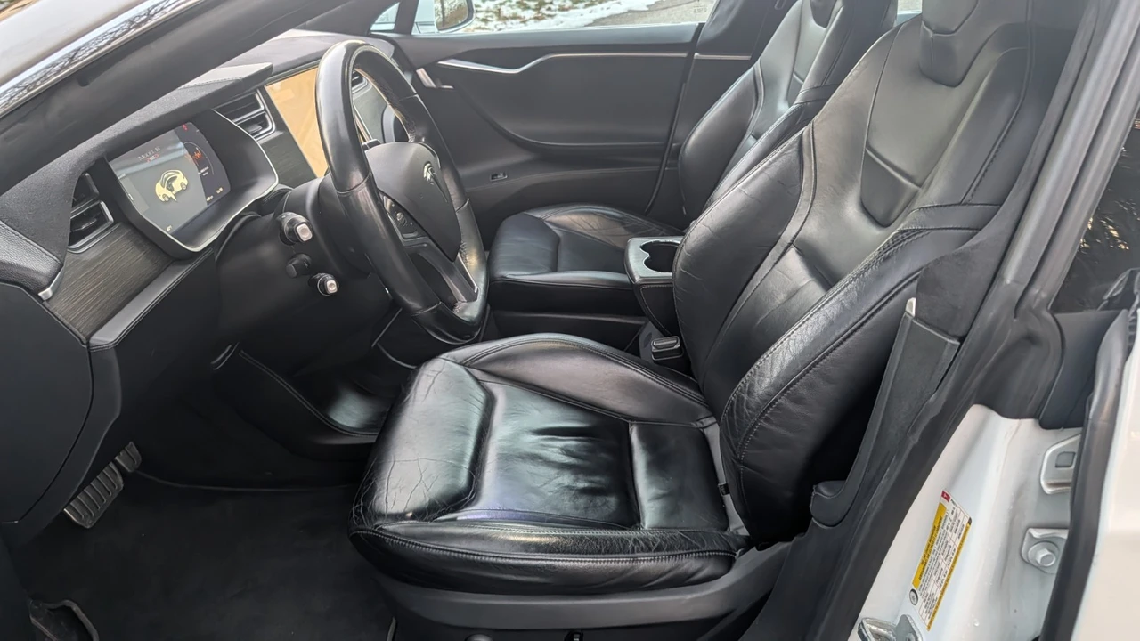 2014 Tesla Model S - Image 11 of 21