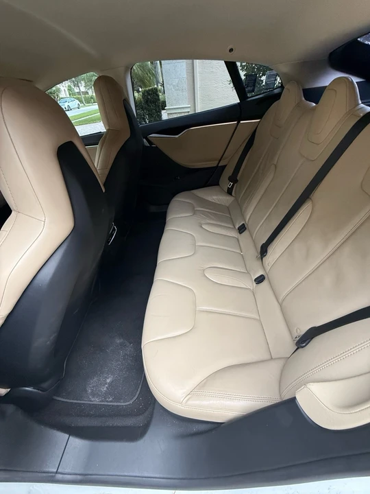 2014 Tesla Model S - Image 7 of 7