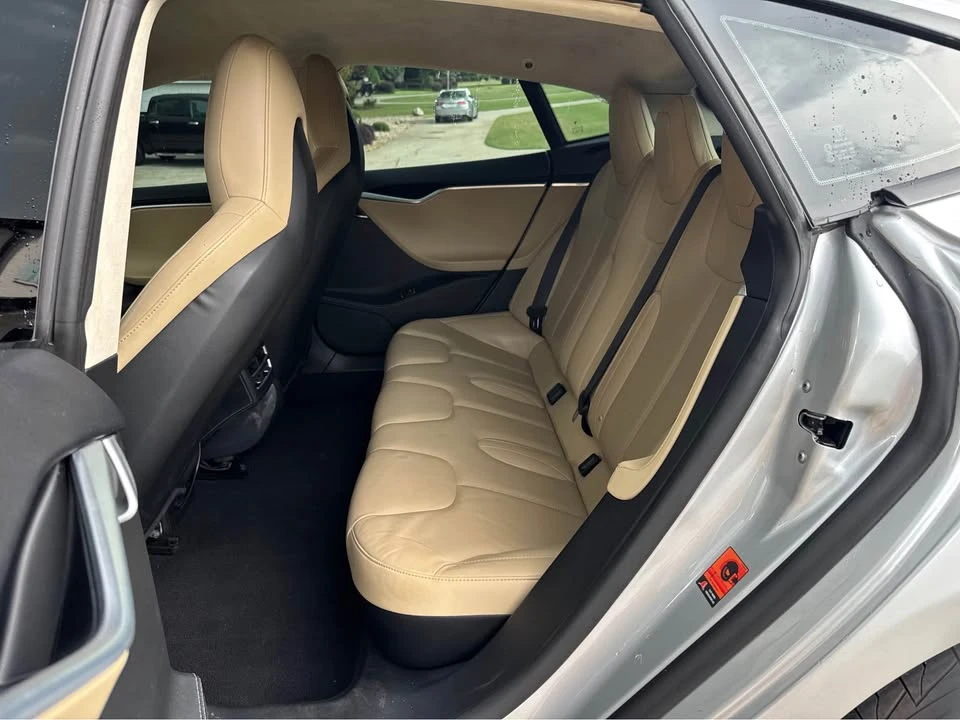 2014 Tesla Model S - Image 5 of 13