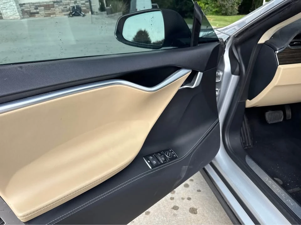 2014 Tesla Model S - Image 6 of 13