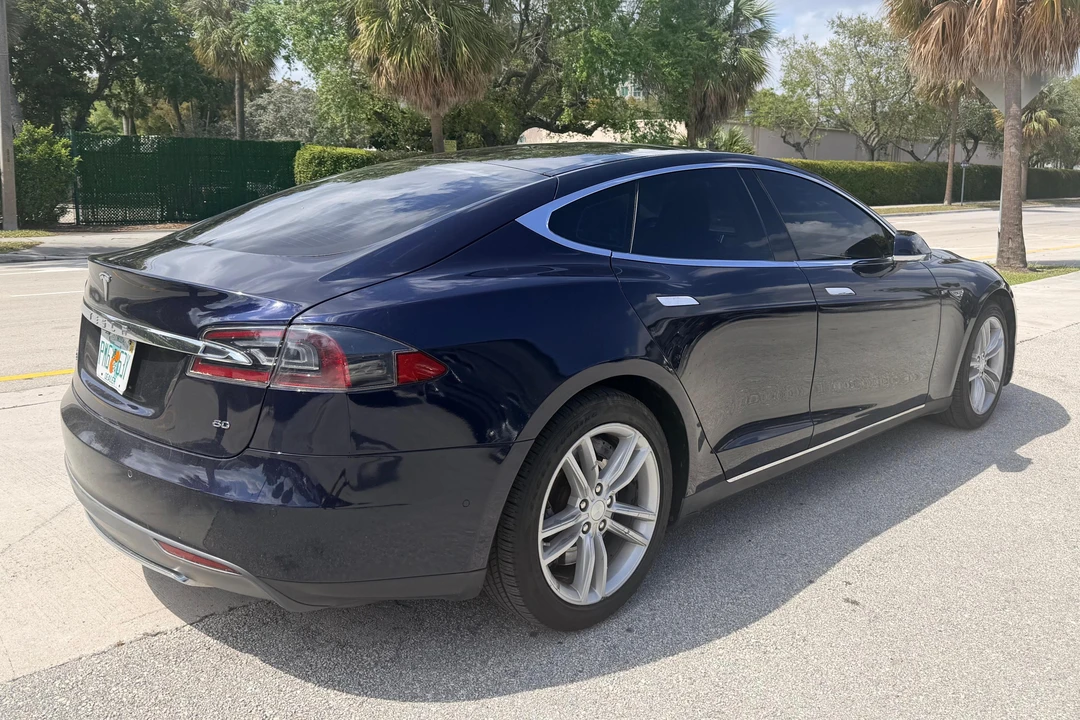 2014 Tesla Model S - Image 4 of 31