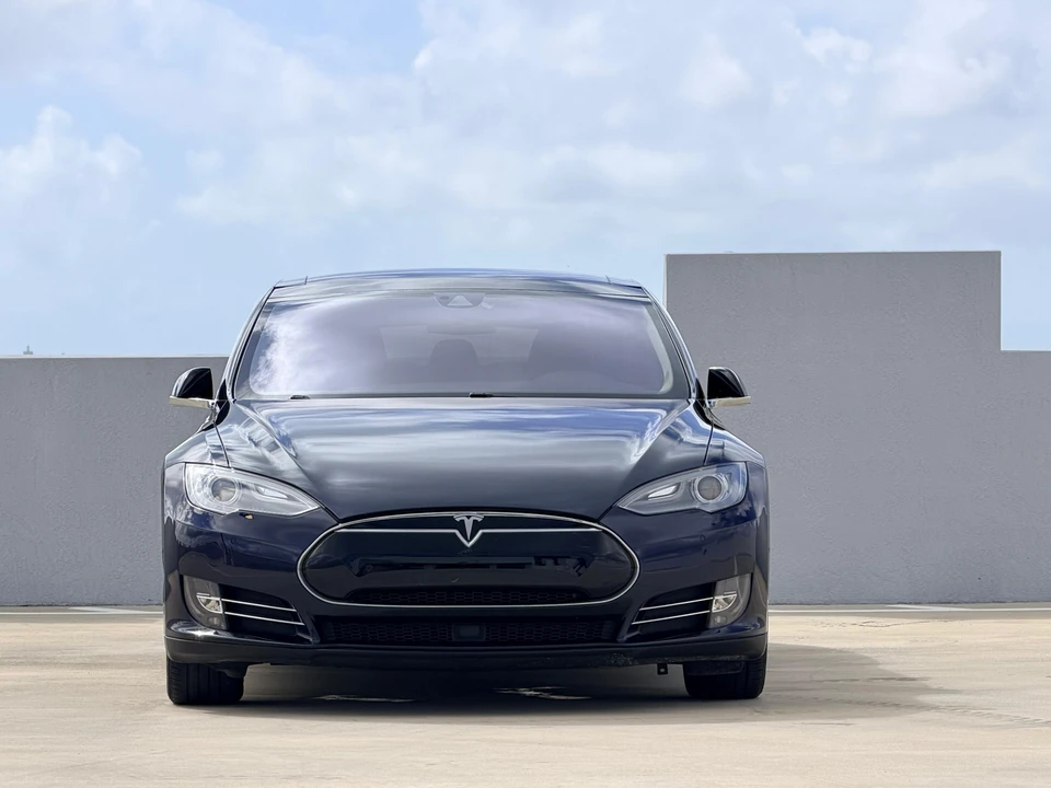 2014 Tesla Model S - Image 6 of 31