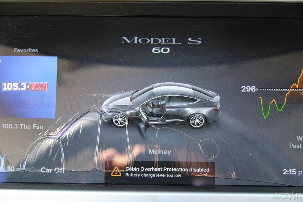 2014 Tesla Model S - Image 17 of 21