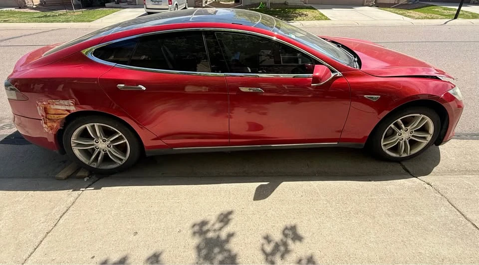 2014 Tesla Model S - Image 4 of 4