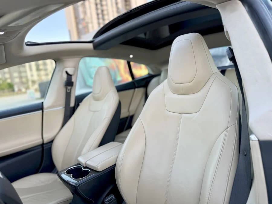 2014 Tesla Model S - Image 29 of 31