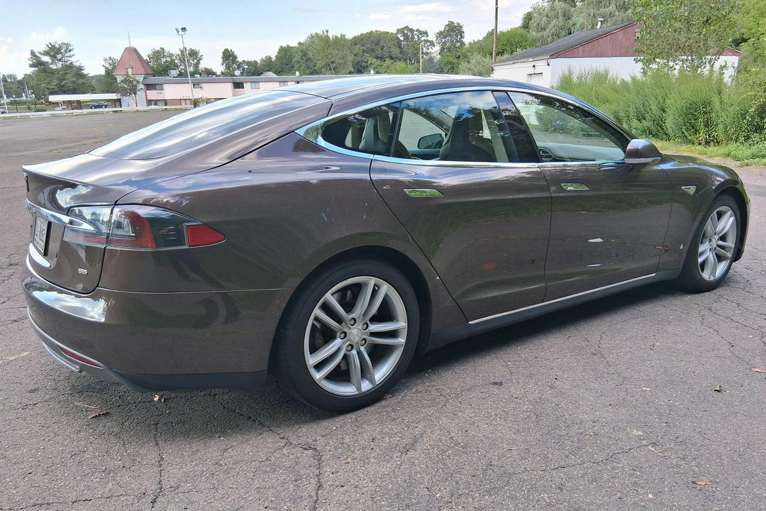 2014 Tesla Model S - Image 4 of 31
