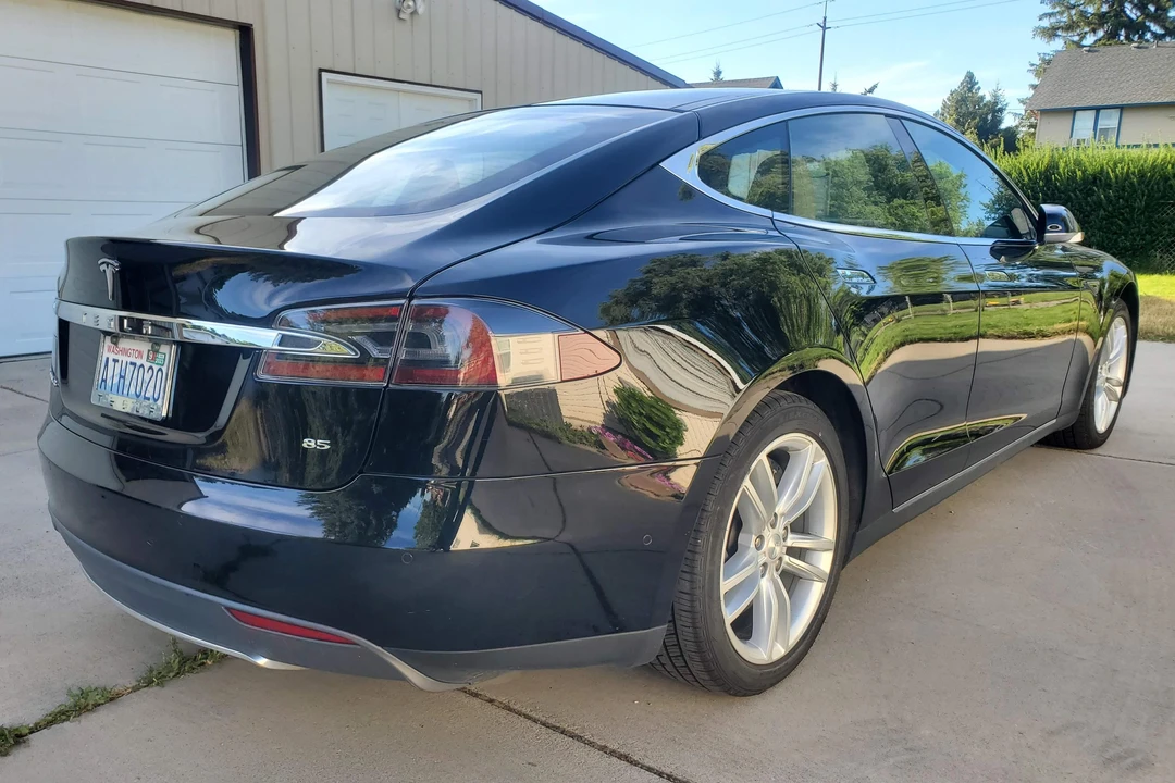 2014 Tesla Model S - Image 4 of 31