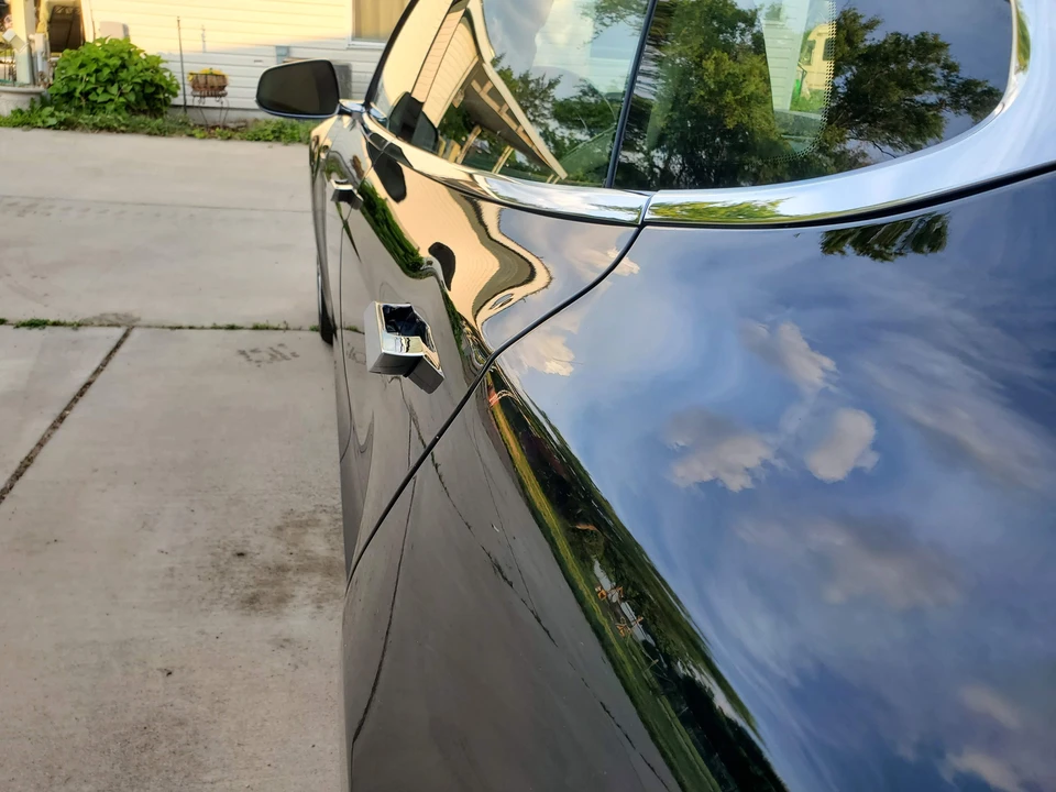 2014 Tesla Model S - Image 22 of 31