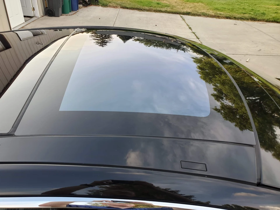 2014 Tesla Model S - Image 18 of 31