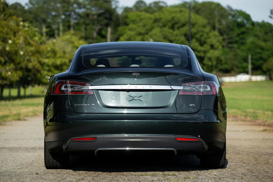2014 Tesla Model S - Image 5 of 31